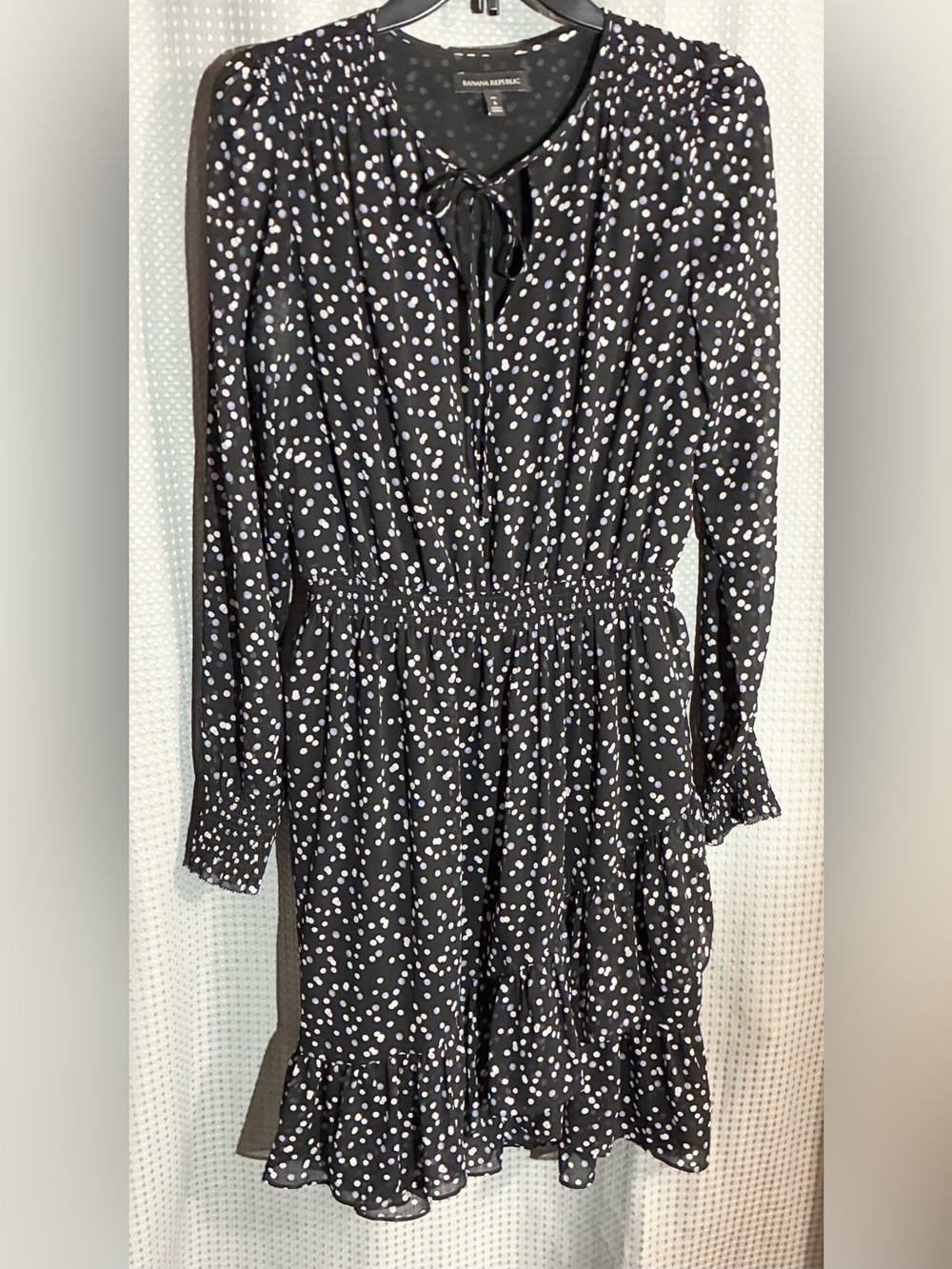 Banana Republic Polka Dot Mini Dress Sz 6 Tall Ruched Waist Cuffs Ruffle Hem
